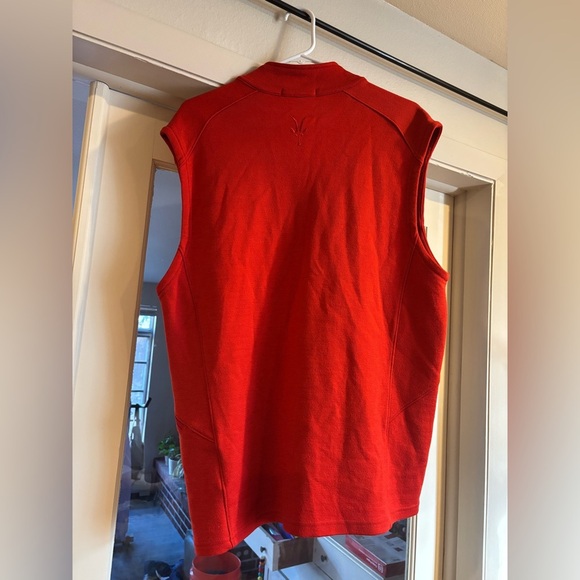 Men's Bright Red Marino Wool Ibex Zip Vest Size XL - Picture 3 of 6